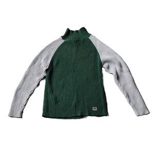 Red Zebra Boys Size Medium 10-12 Green & Gray Sweater